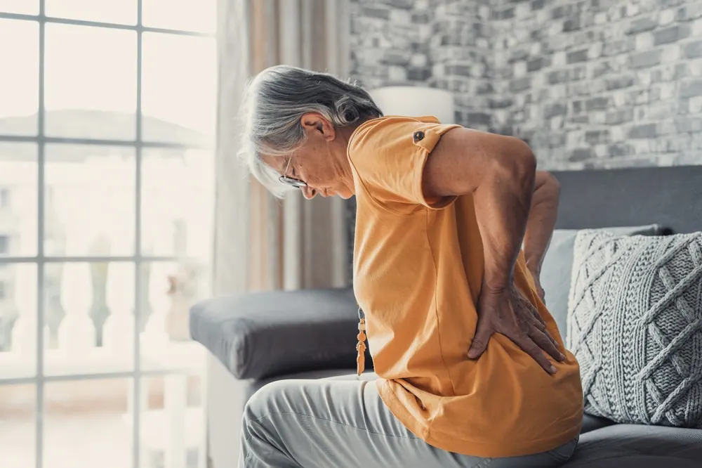 Sciatica vs. Lower Back Pain: Recognizing and Treating the Difference