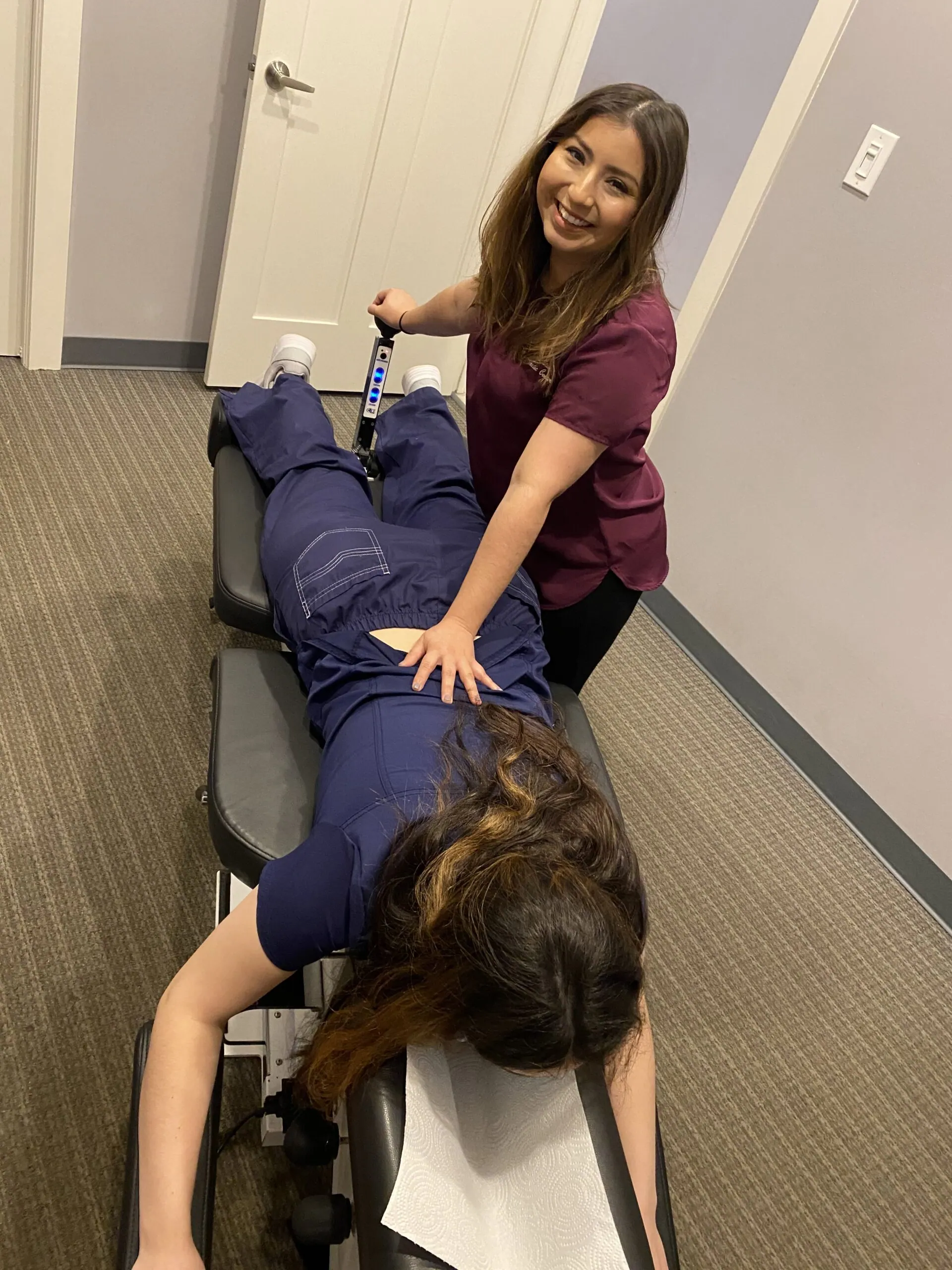 Dr. Martha Manzanarez attend patients pain with cox technique