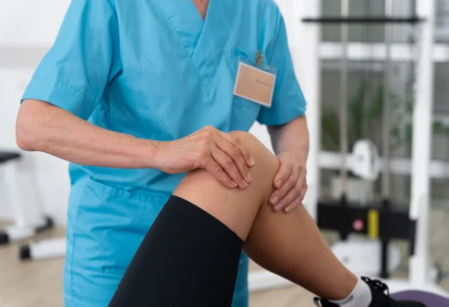 Chiropractor for knee pain